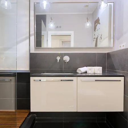 Elegante Vt En El Casco Viejo - Junto Al Metro *