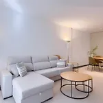 Elegante Vt En El Casco Viejo - Junto Al Metro Bilbau