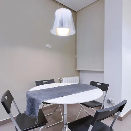 Elegante Vt En El Casco Viejo - Junto Al Metro Lägenhet *