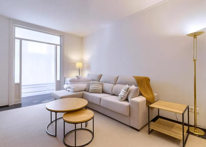 Elegante Vt En El Casco Viejo - Junto Al Metro Більбао